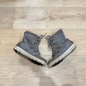 Sorel Gray Suede Winter Snow Boots Size 8